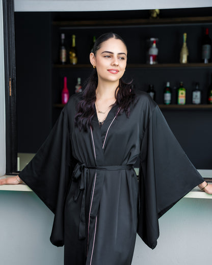 Noir Pink Kimono